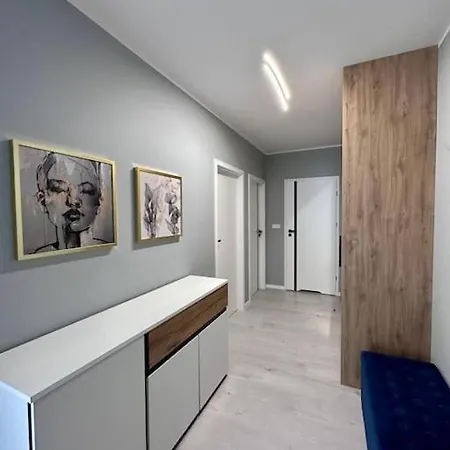 New Apart - Next To Sky Tower * Wrocław