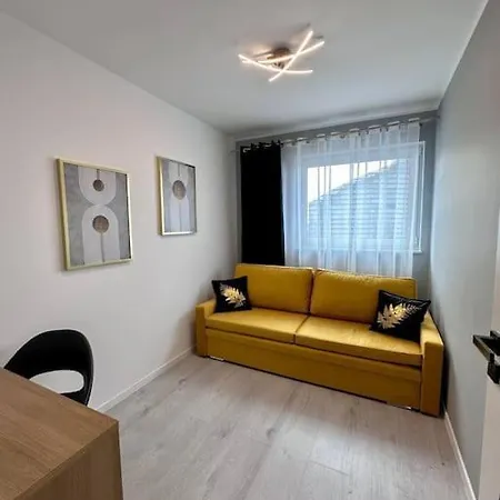 New Apart - Next To Sky Tower Apartment *